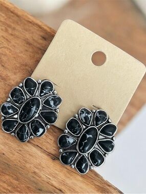 Private Label Black Marbled Floral Cluster Earrings